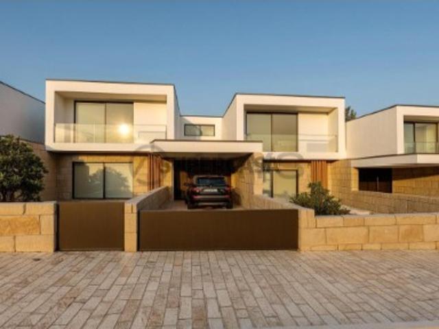Casa venda em Felgueiras, Sendim