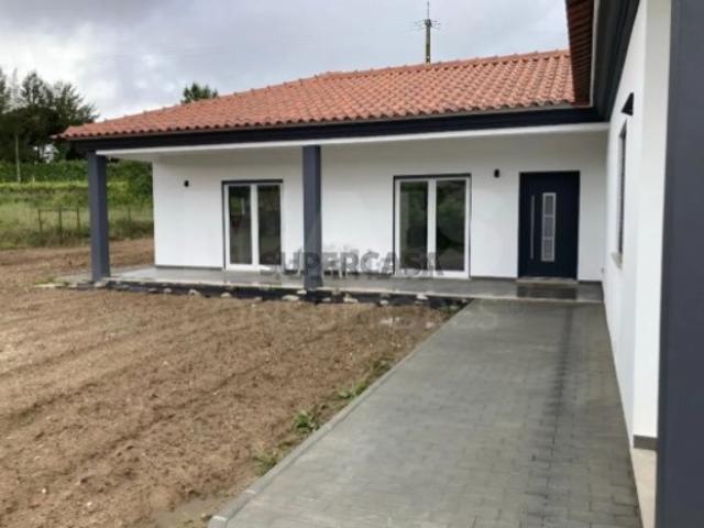 Casa venda em Cadaval, Vermelha