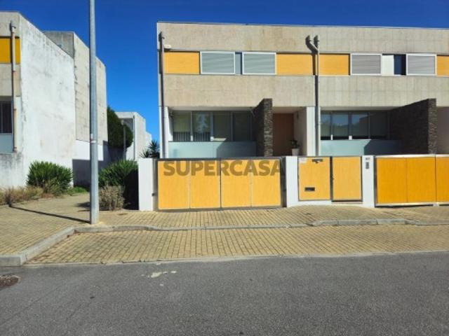 Casa venda em Vila Mende, Vila Nova de Famalicão