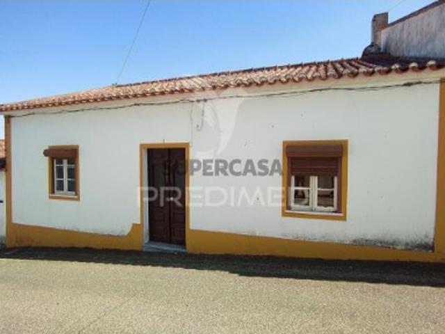 Casa venda em Bairro Doutor Alfredo Caetano da Silva, Vidigueira