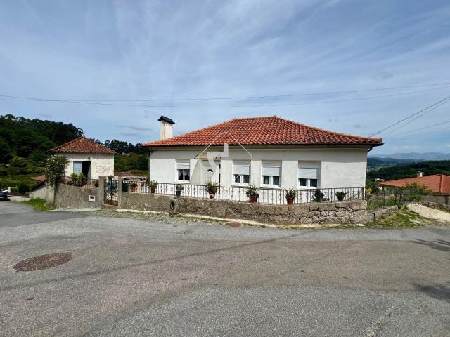 Casa venda em Vila Fonche, Arcos De Valdevez