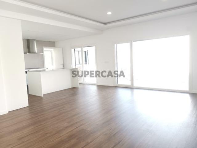 Casa venda em Fernão Ferro, Seixal
