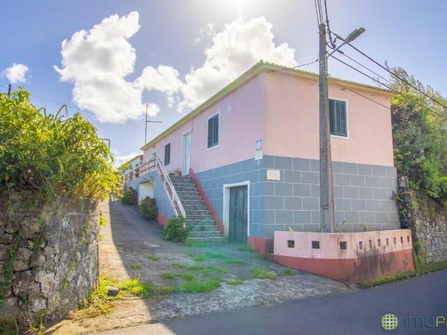 Casa venda em Feteira, Horta