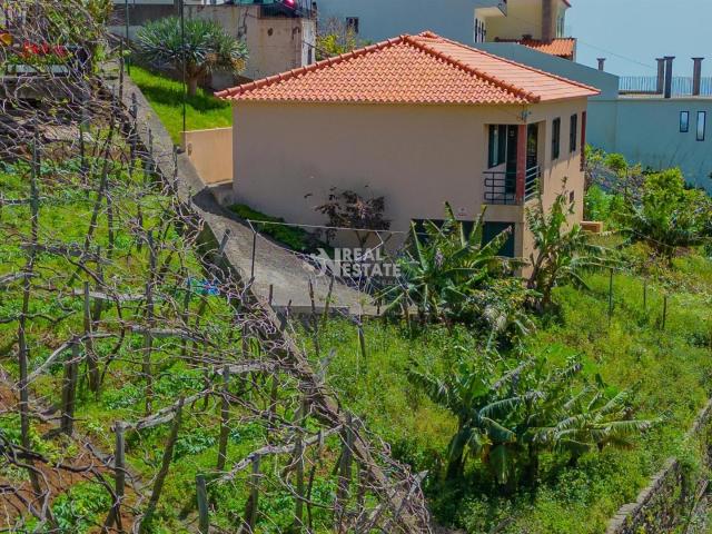 Vivenda venda em Estreito Câmara De Lobos, Pico e Salões