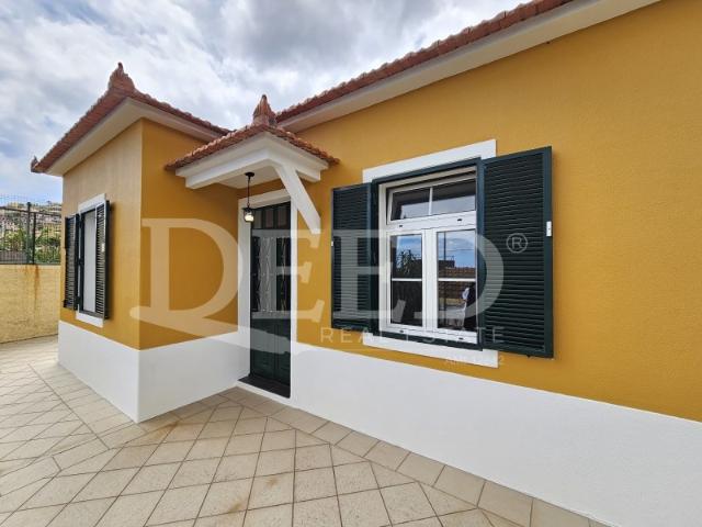 Casa venda em Santo António, Romeiras