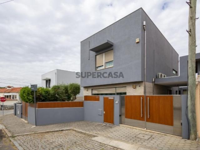 Casa venda em Serzedo, Vila Nova de Gaia