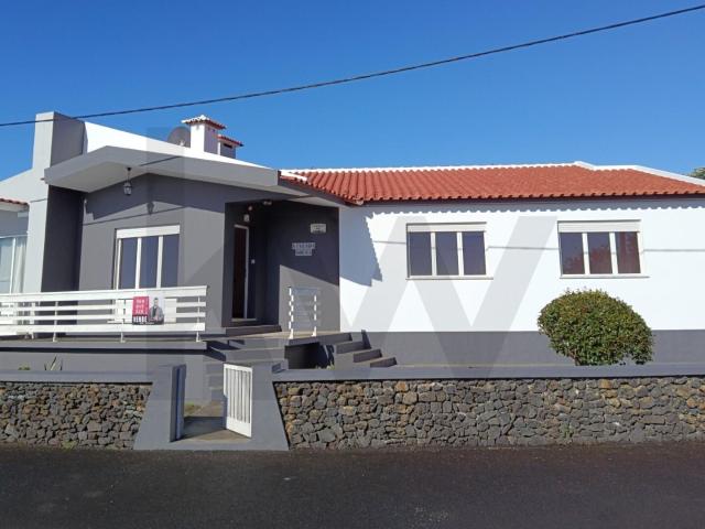 Casa venda em Açores, Porto Martins