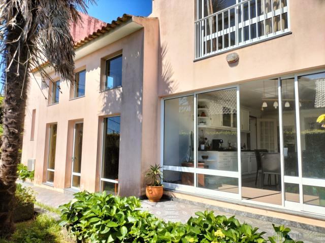 Casa venda em Horta, Matriz