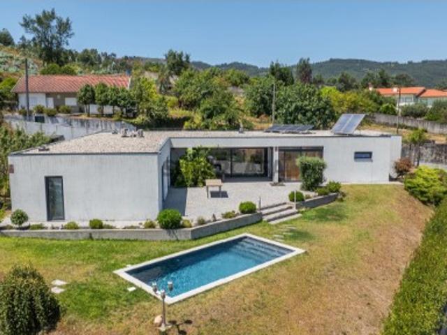 Casa venda em Vila Nova de Sande, Guimarães
