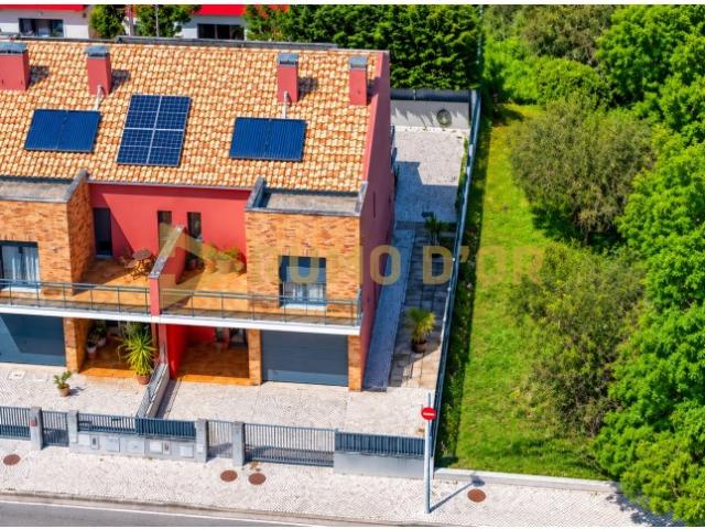 Casa venda em Urbanização dos Cerejais, Santiago Dos Velhos
