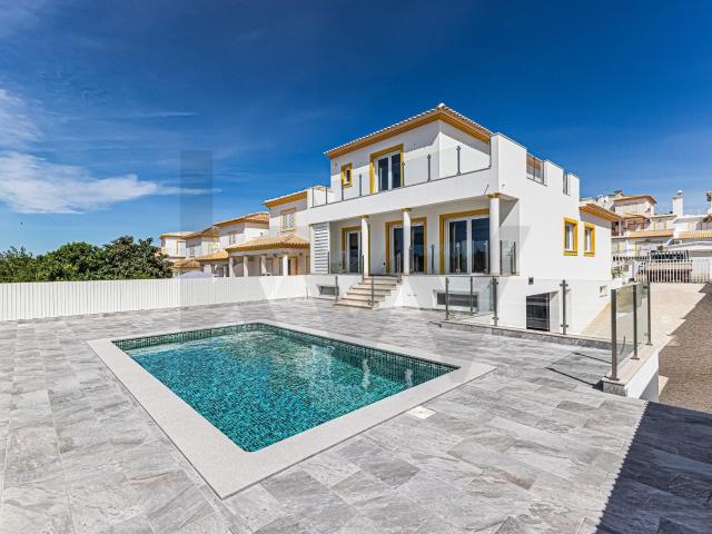 Vivenda venda em Albufeira e Olhos de Água, Albufeira