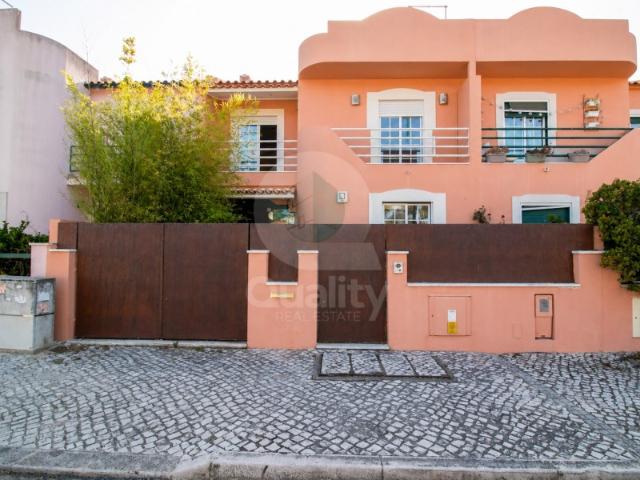 Casa venda em Carodes, Montijo