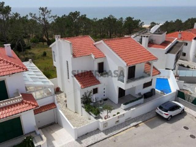 Casa venda em Pederneira, Leiria
