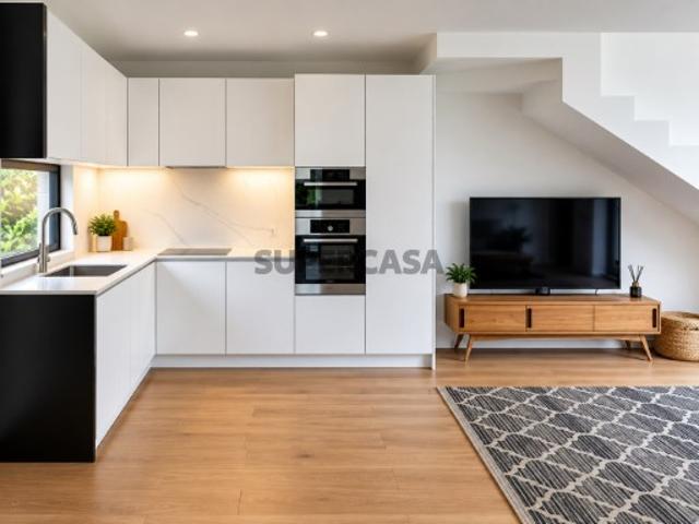Casa venda em Fernão Ferro, Seixal