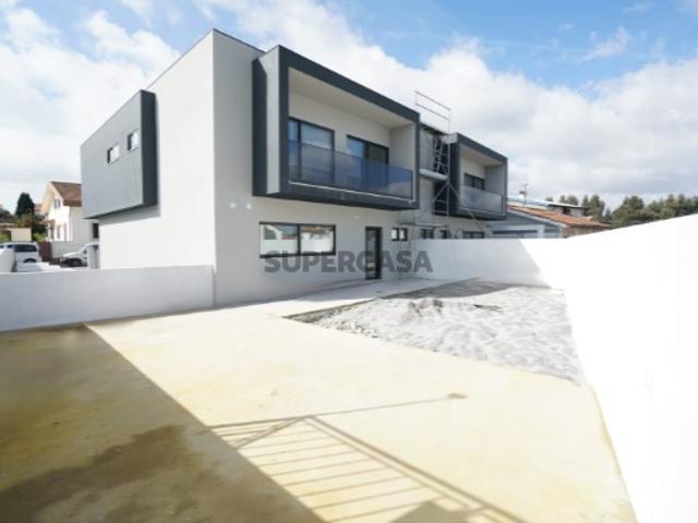 Casa venda em Maia, Gueifães