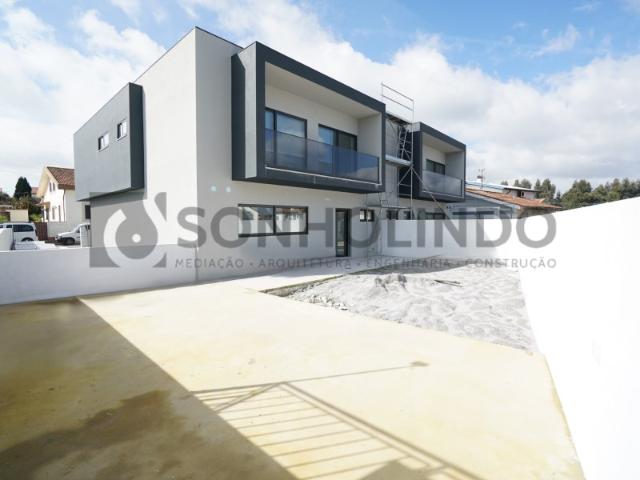Casa venda em Maia, Gueifães