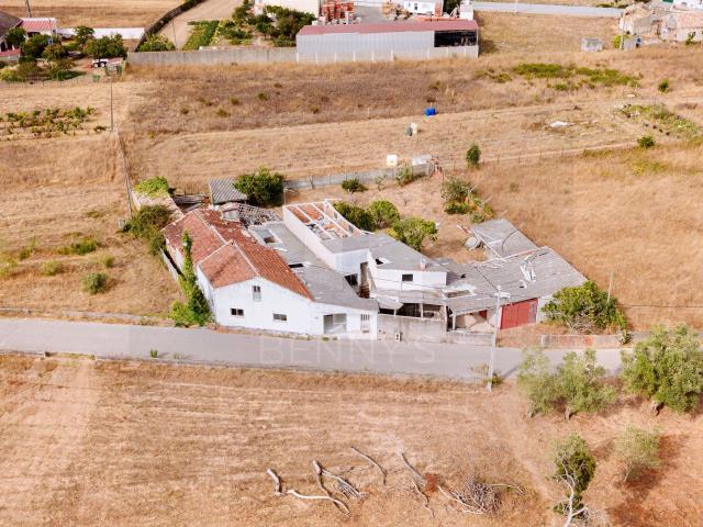 Casa venda em Monte Real e Carvide, Leiria