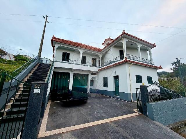 Casa alugar em Silveira, Santana