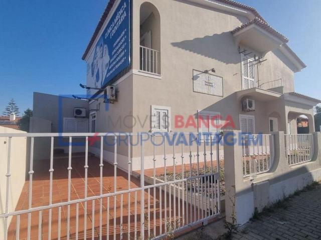 Casa venda em Azeitão (São Lourenço e São Simão), Setúbal