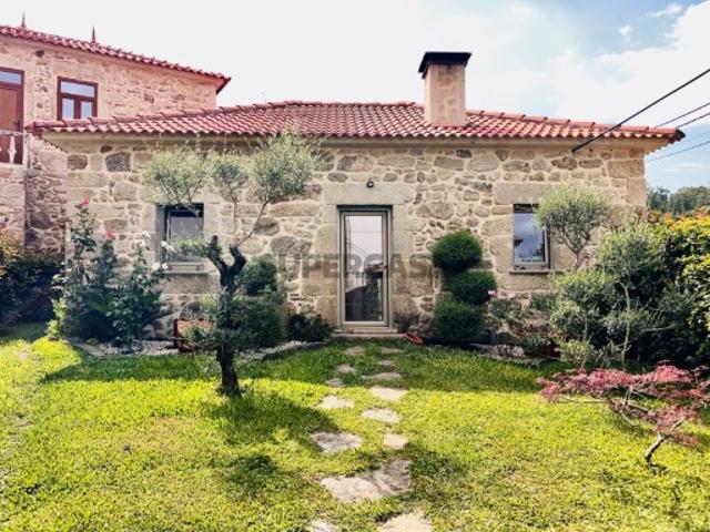 Casa venda em Ferreira, Formariz e Ferreira