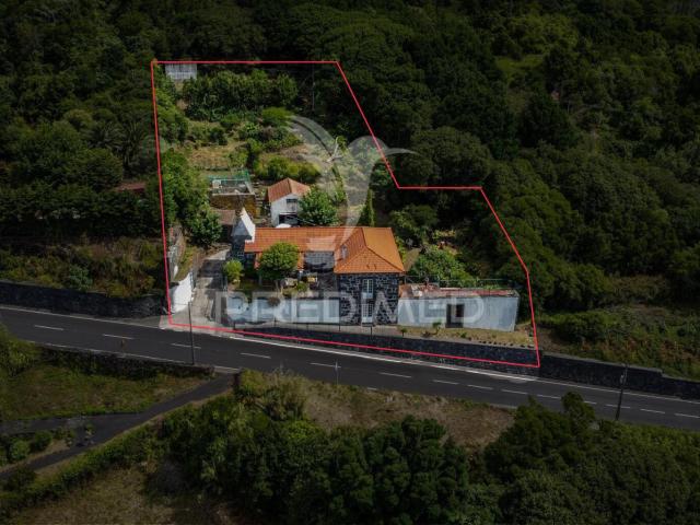 Casa venda em Açores, Velas