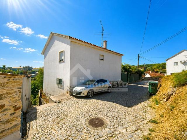 Casa venda em Castanheira de Pera e Coentral, Castanheira de Pera