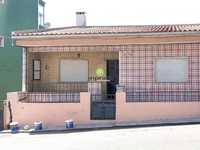 Apartamento alugar em Catujal, Santiago Dos Velhos