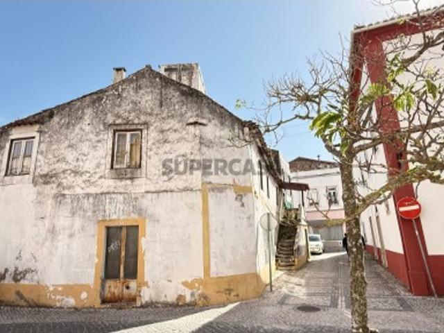 Casa venda em Rio Maior, Santarém
