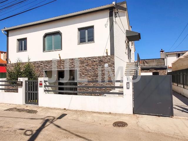 Casa alugar em Ginjal, Almada