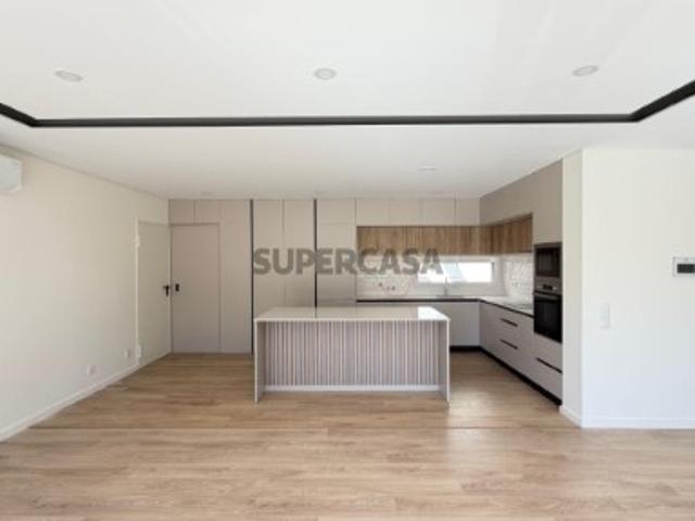 Casa venda em Fernão Ferro, Seixal