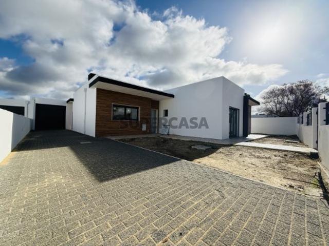 Casa venda em Azeitão (São Lourenço e São Simão), Setúbal