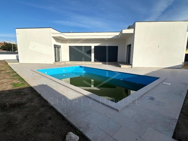 Casa venda em Orjo, Alcobaça