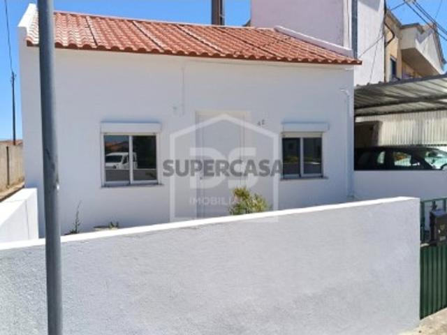 Casa venda em Marinha Grande, Leiria