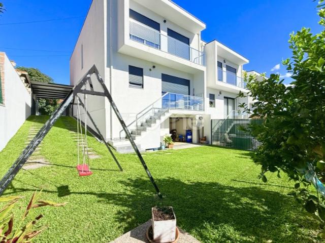 Casa venda em Centro Empresarial de Vermoim, Vila Nova de Famalicão
