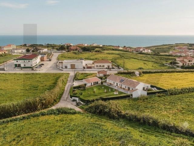 Vivenda venda em São Pedro da Cadeira, Torres Vedras