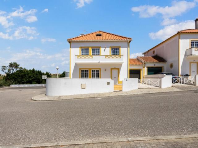 Casa venda em São Bernardino, Peniche