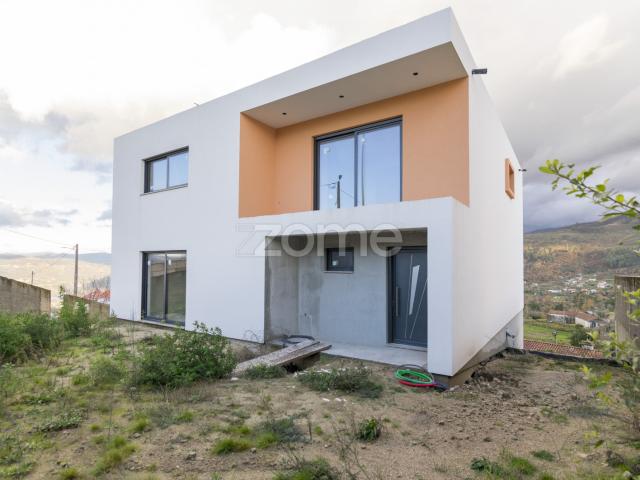 Casa venda em Santiago De Piães, Viseu
