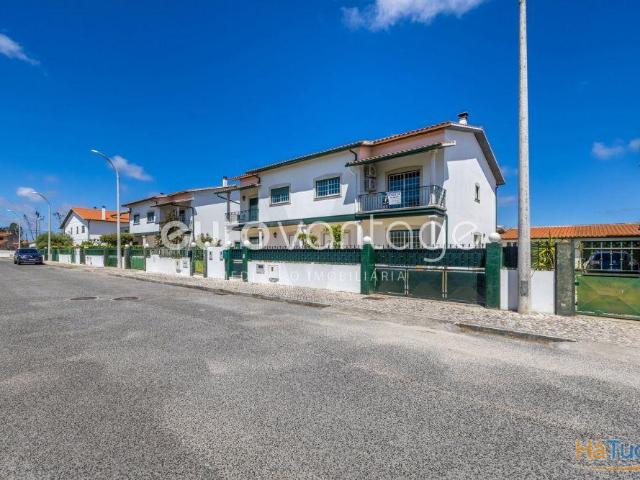 Casa venda em Marinha Grande, Leiria