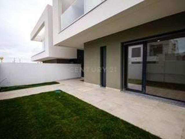Casa venda em Vale Mourelos, Almada
