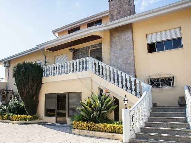 Casa venda em Moutidos, Águas Santas