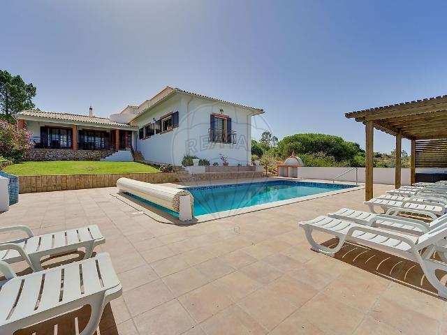 Casa venda em Vales de Pêra e Arroteias, Pêra
