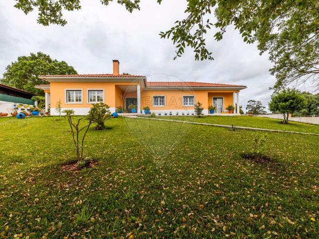Casa venda em Alcobaça, Leiria