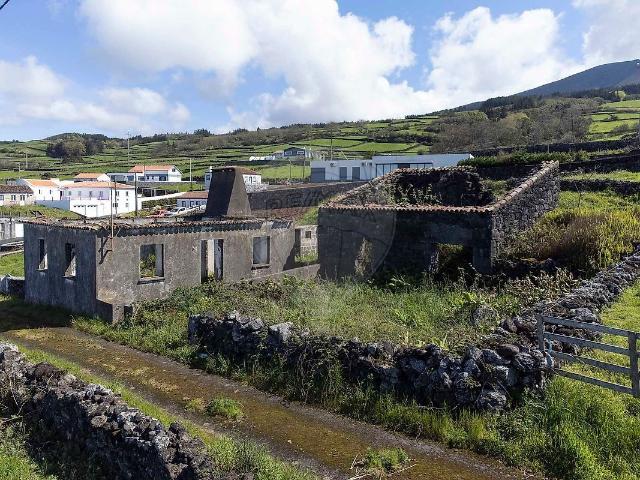 Casa venda em Açores, Doze Ribeiras
