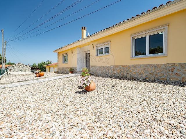 Casa venda em Ribeira de Alcalamouque, Ansião