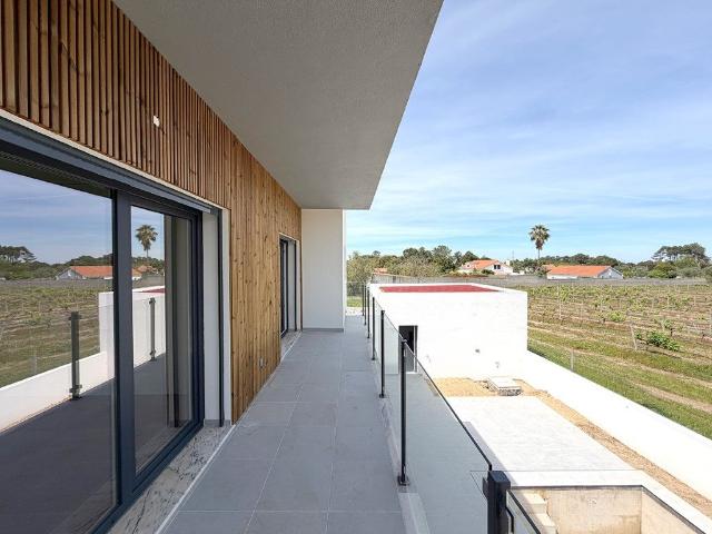 Vivenda venda em Azeitão (São Lourenço e São Simão), Setúbal