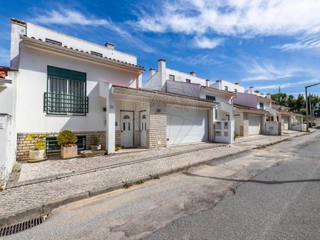 Casa venda em Mouratos, Batalha