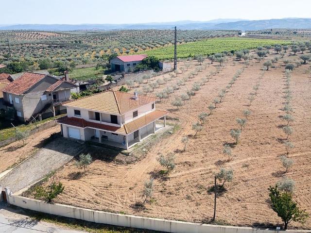 Casa venda em Abambres, Mirandela