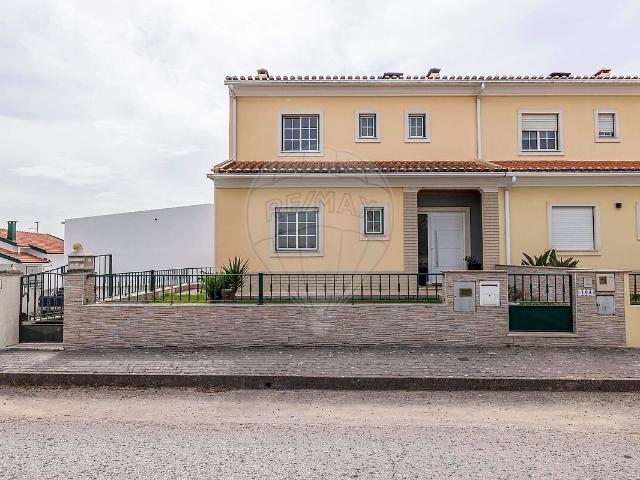 Casa venda em Calvaria de Cima, Porto de Mós