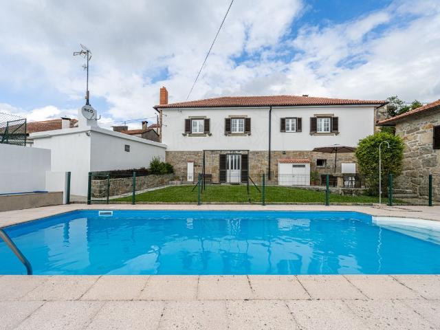 Casa venda em Paços, Valença