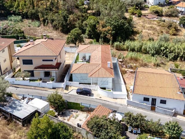 Casa venda em Coimbrã, Brasfemes